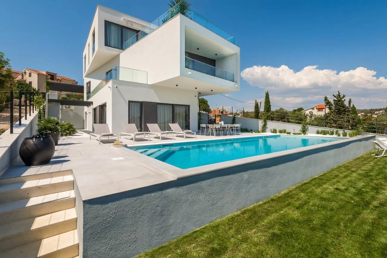 Villa Juliet Trogir 0*,