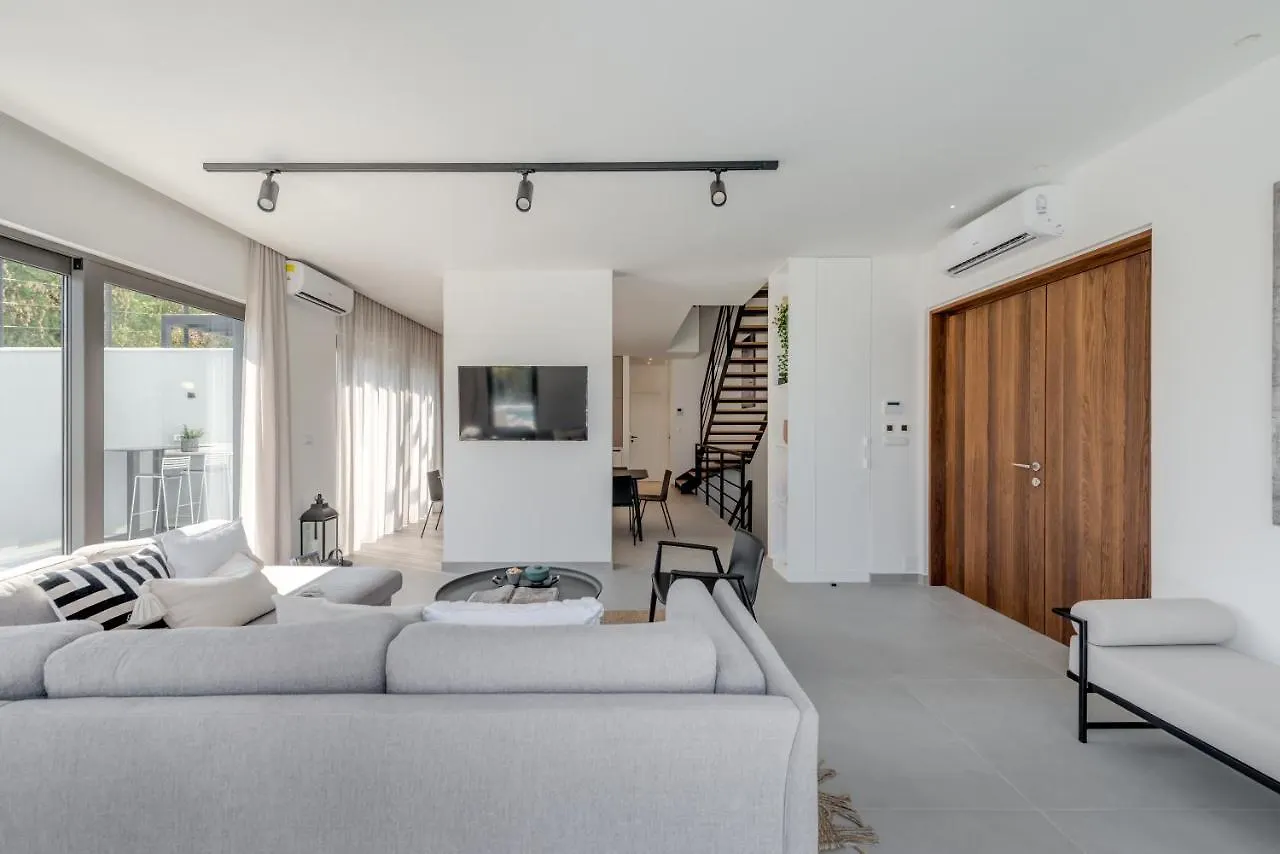 Villa Juliet Trogir 0*,  Croatia