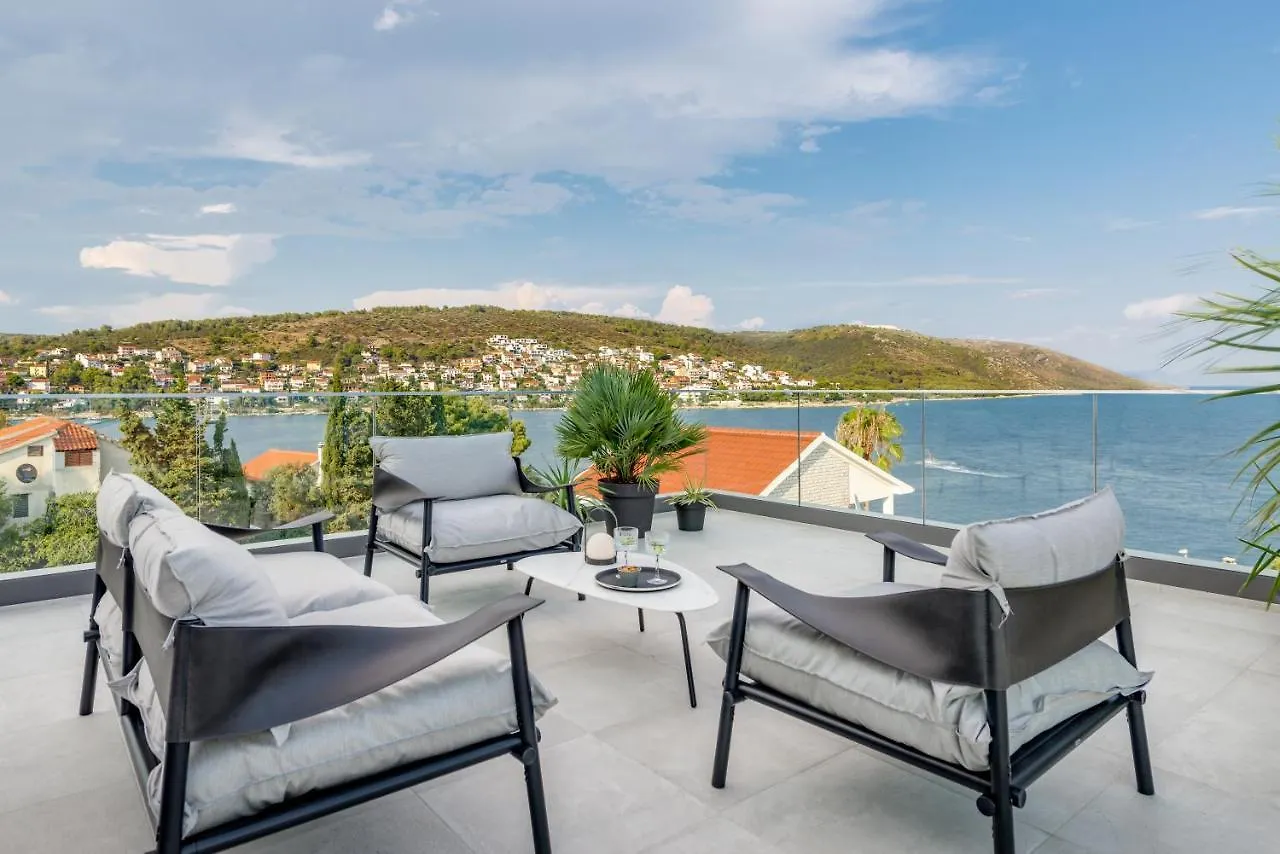 Villa Juliet Trogir 0*,